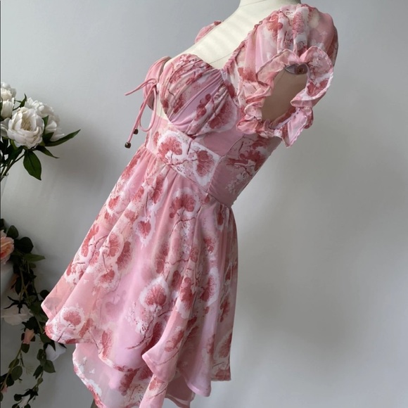 Floral Pink Romper/Dress 🌸 - Picture 3 of 10